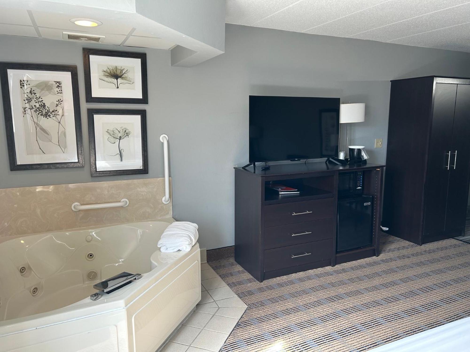 Americinn By Wyndham Ottumwa Extérieur photo